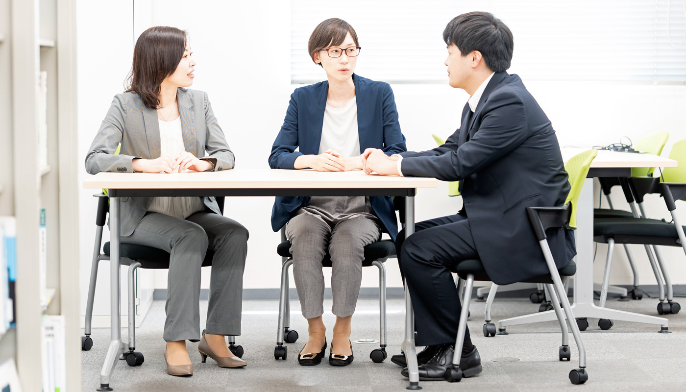 アウトソーシングの活用などにより残業時間を削減。プライベートを充実させつつ、仕事でしっかり成長できます。