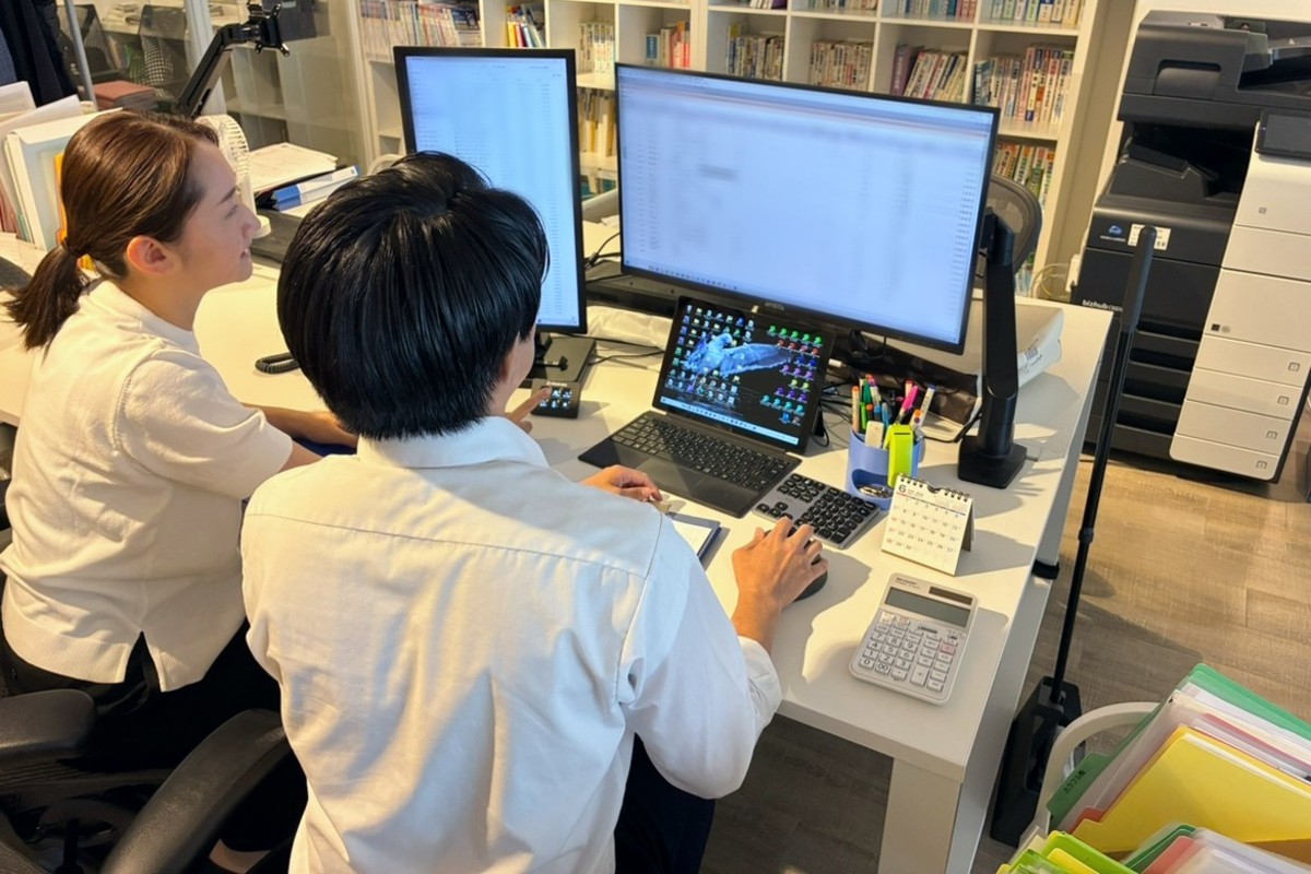 働きやすい環境を整えています!代表や先輩との距離も近く、質問や相談しやすい職場です。