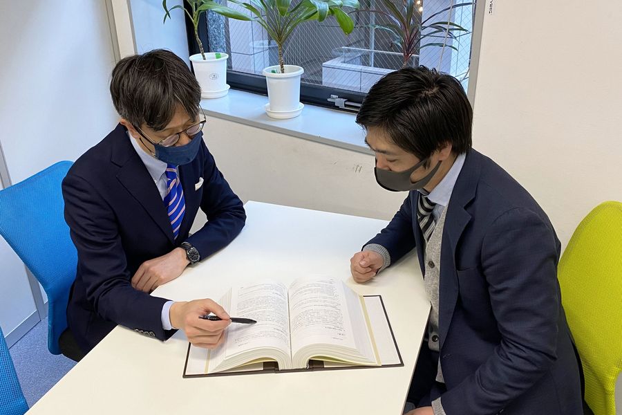 インタビュー中も、笑顔が絶えなかったスタッフ。若く活気ある職場で成長したい方に、最適な環境です!
