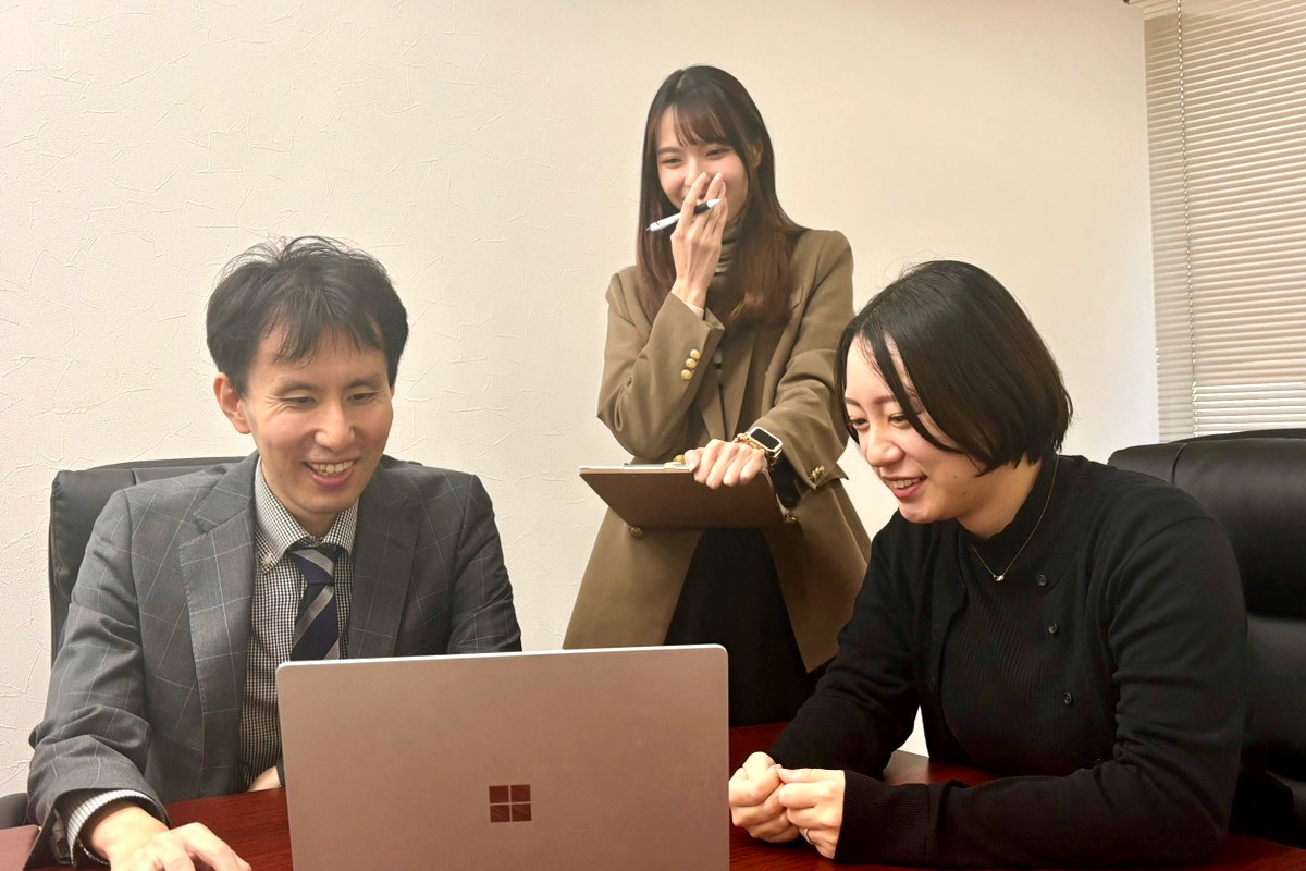 税理士としてどのように考えて結論を下すかを、代表から学ぶことができるため、環境は大満足です。