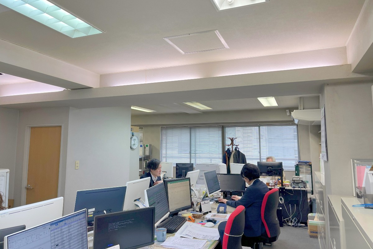 幅広い年代層が活躍中です。ご応募お待ちしています!