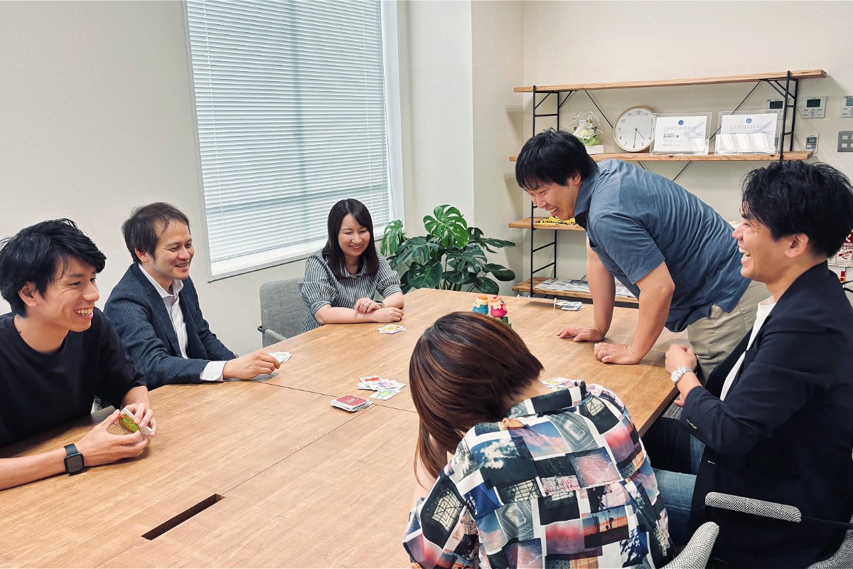 法人化して、約2年の当法人。より良い体制づくりへと進化を続けている真っ只中です。一緒に取り組みたい方を大歓迎です。