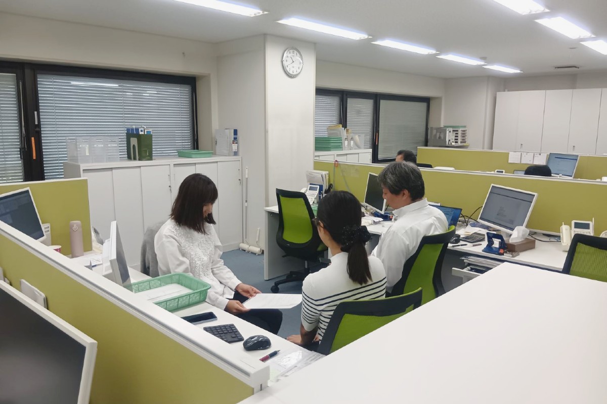 こちらは奈良オフィスの社内。駅近の綺麗なオフィスです。