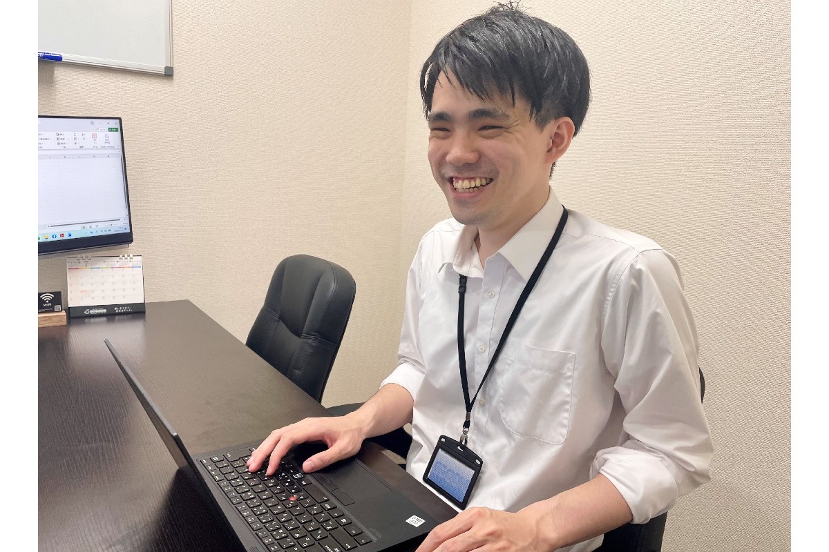落ち着いた環境の中でじっくり実務経験を積みながら、新しい業務にもチャレンジできる環境です。