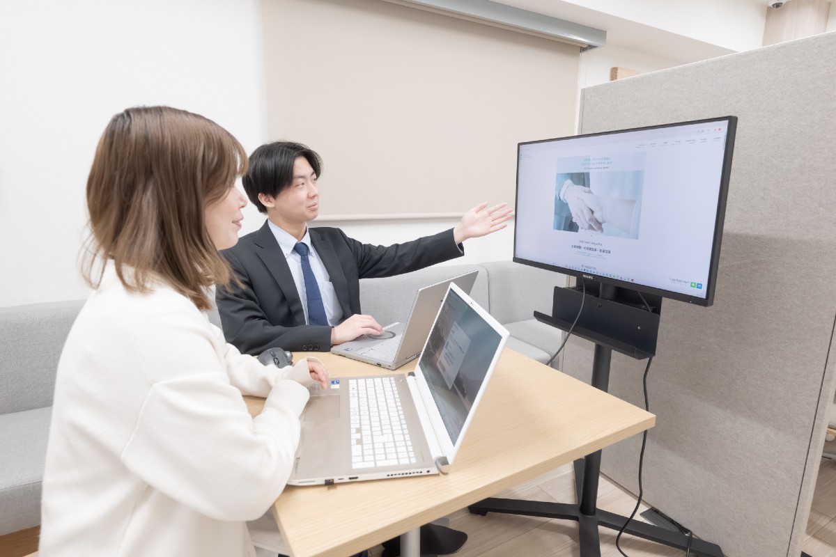 昨年だけでお客様は46件増加。成長している組織だからこそ、あなた自身の成長にも意欲的に取り組むことができますよ。