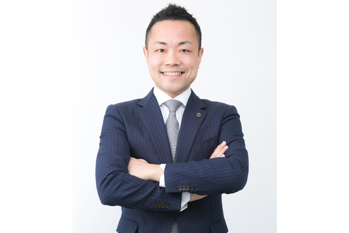 定時の30分前、1時間前に出社して、その分早めに退勤する、など。勤務時間についても自由度高めで、ご相談に応じています。